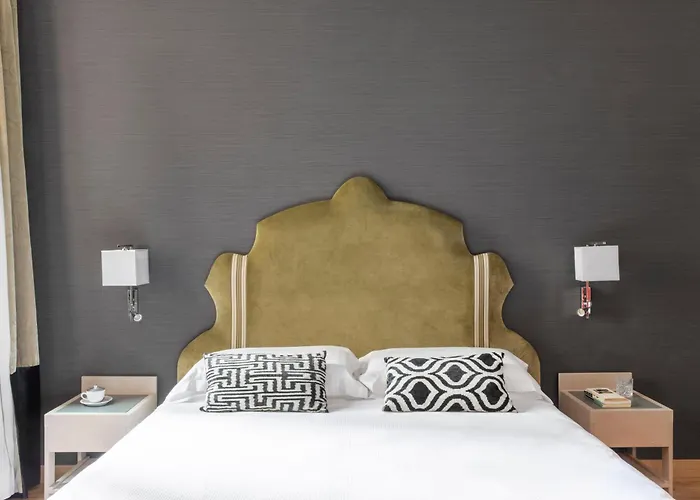 Adriano Rooftop Otel 4*