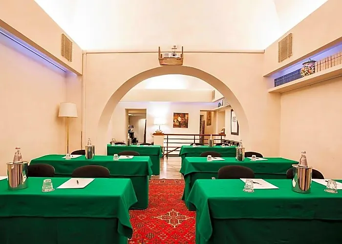 Adriano Rooftop Otel 4*
