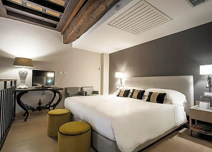 Adriano Rooftop 4*